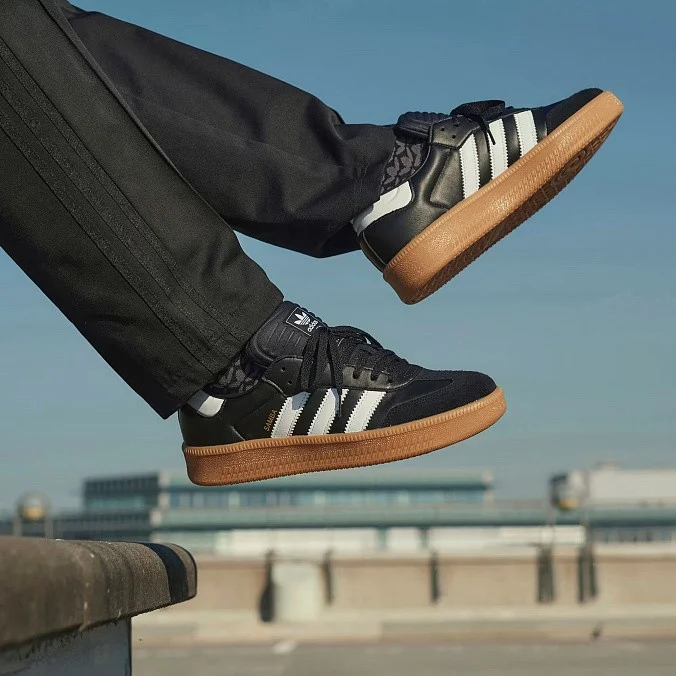 Кроссовки adidas Originals Samba XLG Core Black/Cloud White/Gum